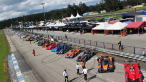 Lee más sobre el artículo Con la lluvia como protagonista se corrieron las 6 H de Bogotá Zurich-Incolbest. Triunfo en la general para la tripulación del prototipo West #45 de Sesana Racing Team