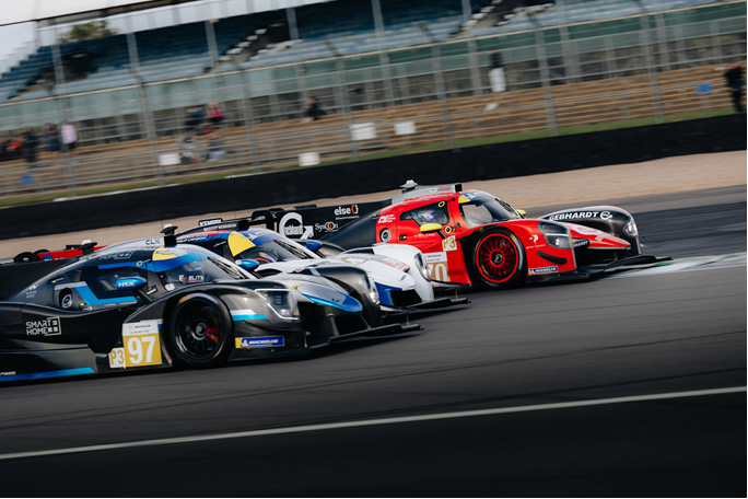 Top 10 de Oscar Tunjo en el Campeonato Europeo Le Mans Cup en Silverstone
