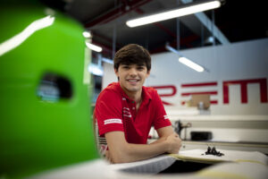 Fin de semana de final para Sebastián Montoya en la F2