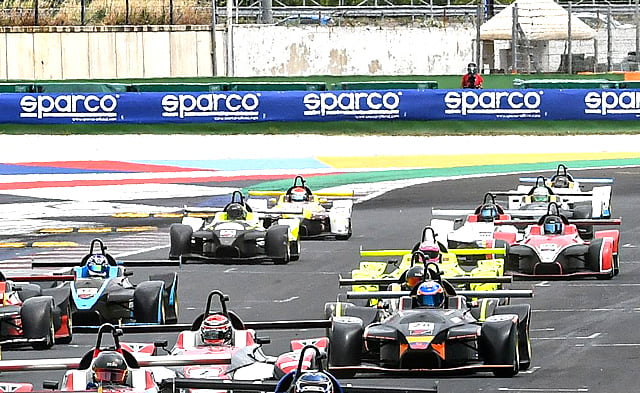 Lee más sobre el artículo Santiago Mejía y David Acosta corren la tercera ronda de temporada del CIS Prototipos en Vallelunga