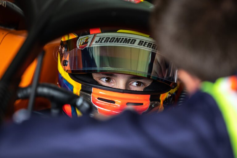 Lee más sobre el artículo Buenos resultados para Jero Berrío en test de la F4 Española en Motorland